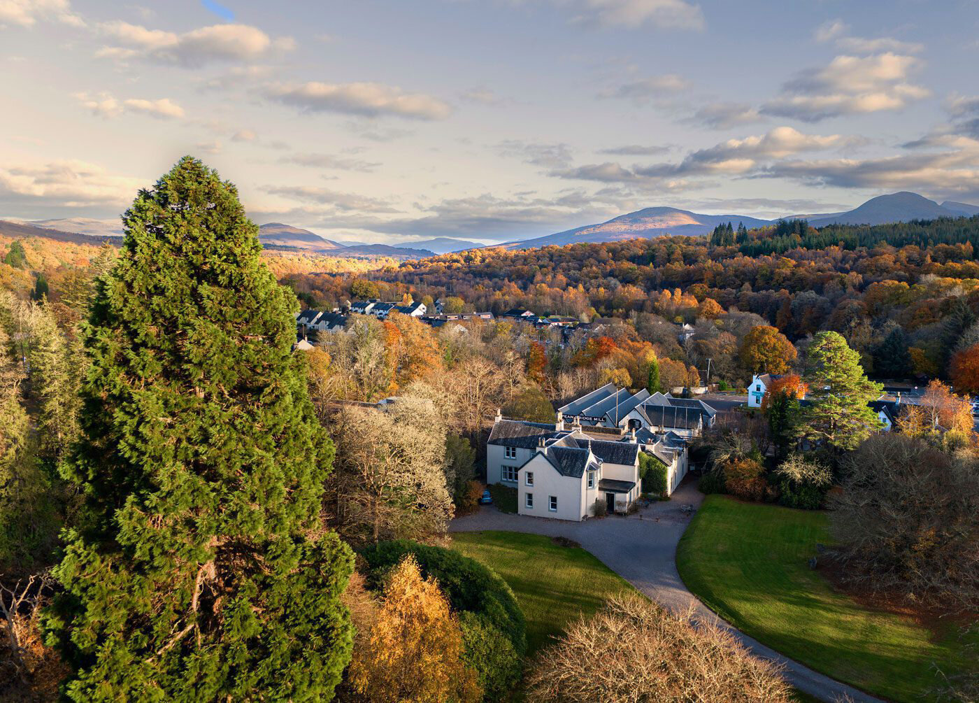 Aerial view of Spean Lodge and its grounds